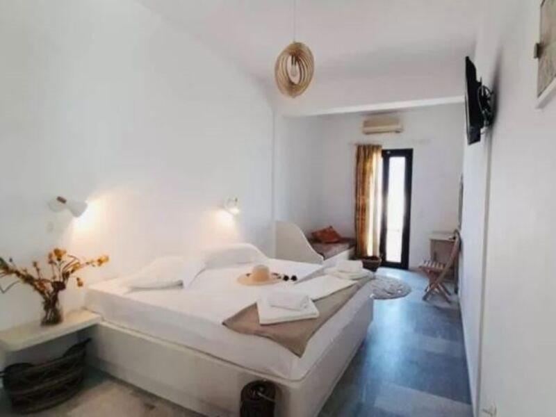 Fikas Hotel Naxos City Zewnętrze zdjęcie